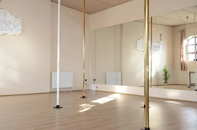 Chmurka Rurka Studio Pole Dance